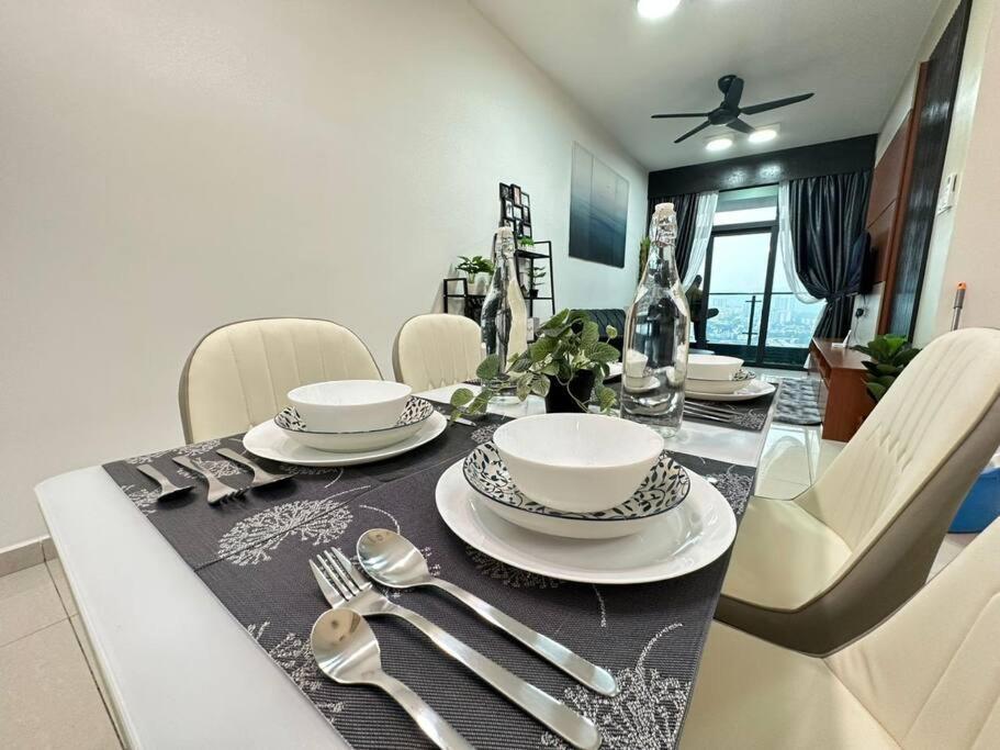 Legasi At Kampong Bahru With Full Kl View, 10Min Walk Train Station & Klcc Apartment Kuala Lumpur Luaran gambar